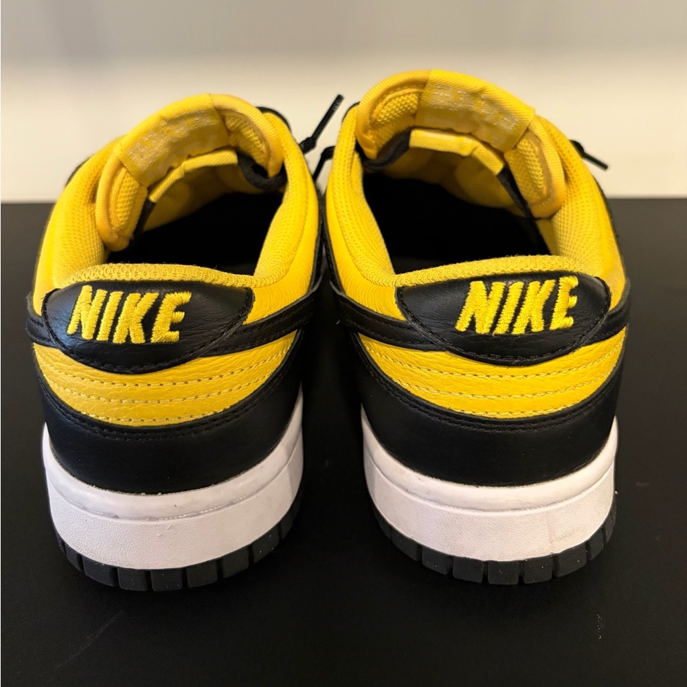 Nike Dunks Sneakers - Picture 2 of 7